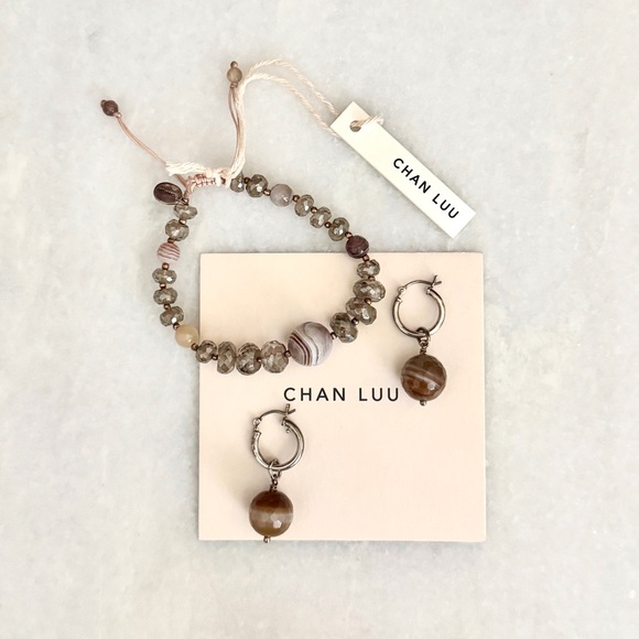 NWT Chan Luu $265 Earring/Bracelet SET: Botswana Agate Hoops w Pull-tie Bracelet